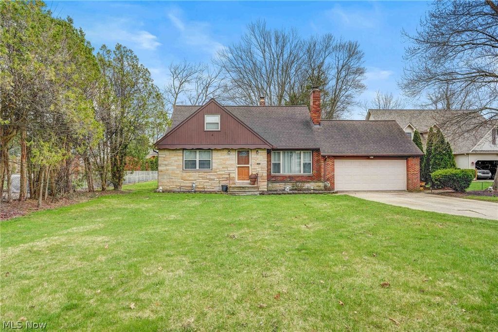 24037 Mastick Road, North Olmsted, OH 44070