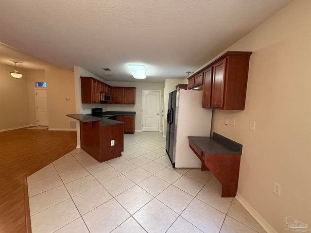 8964 Abbington Dr, Pensacola, FL 32534