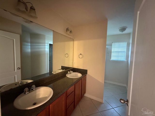 8964 Abbington Dr, Pensacola, FL 32534