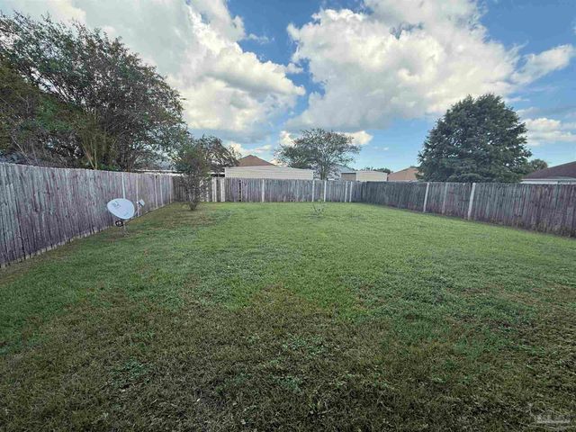 8964 Abbington Dr, Pensacola, FL 32534