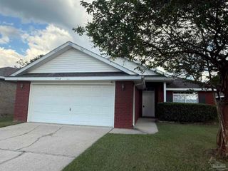 8964 Abbington Dr, Pensacola, FL 32534