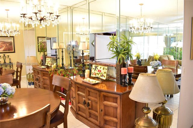 9801 Sunrise Lakes Blvd 301, Sunrise, FL 33322