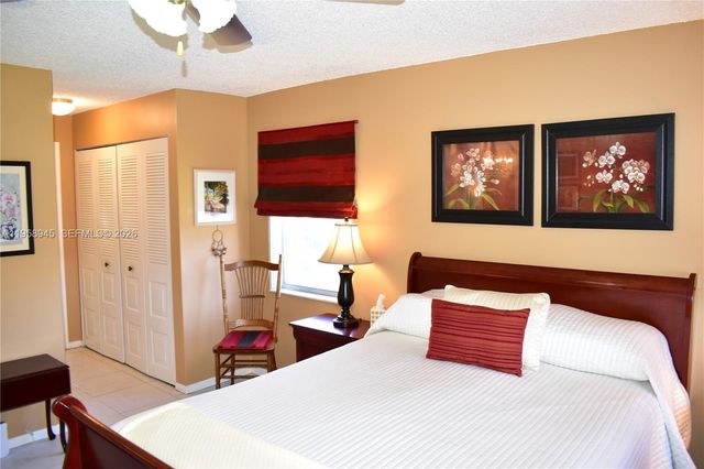 9801 Sunrise Lakes Blvd 301, Sunrise, FL 33322