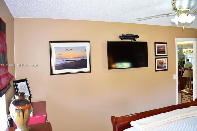 9801 Sunrise Lakes Blvd 301, Sunrise, FL 33322