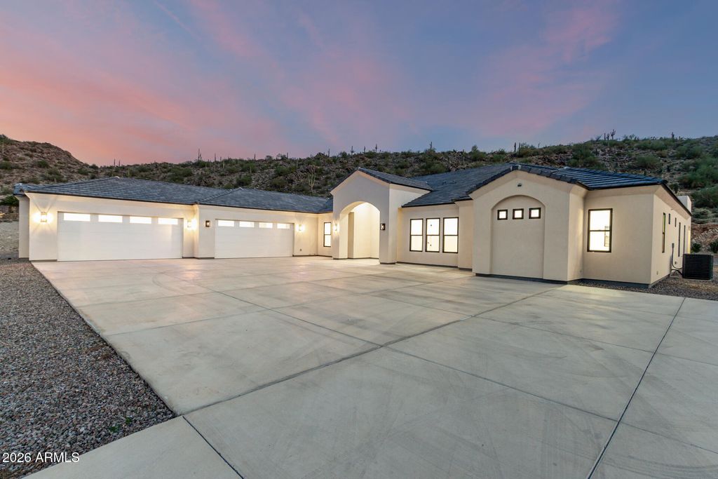 9357 W CANYON VERDE Drive, Casa Grande, AZ 85194 — exterior