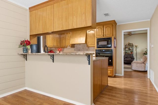 1300 MESA VERDE Drive, Waco, TX 76712