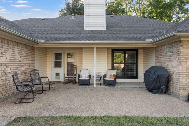 1300 MESA VERDE Drive, Waco, TX 76712