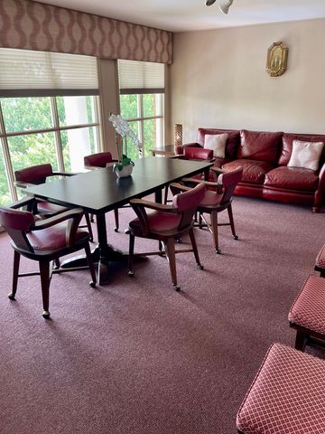 3427 Vollmer Road 109, Flossmoor, IL 60422