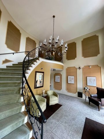 3427 Vollmer Road 109, Flossmoor, IL 60422