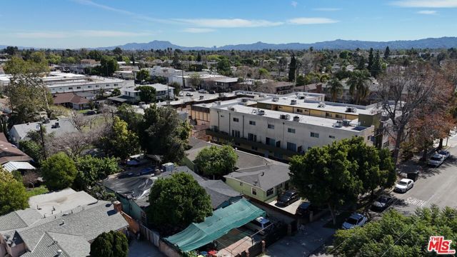 7222 Tyrone Avenue, Van Nuys (los Angeles), CA 91405