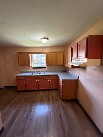 125 12th Street, Jeannette, PA 15644