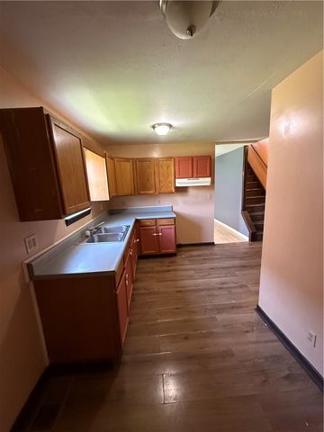 125 12th Street, Jeannette, PA 15644