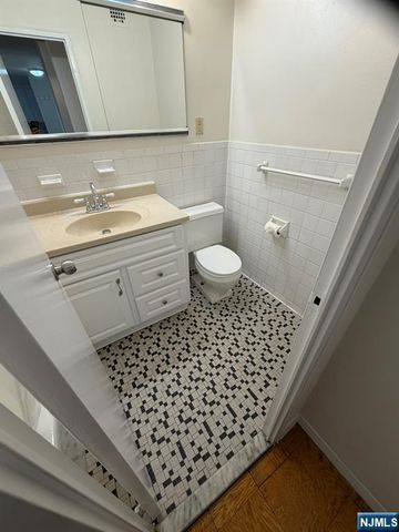 39 39th Street 2L, Paterson, NJ 07514