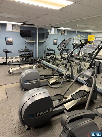 39 39th Street 2L, Paterson, NJ 07514