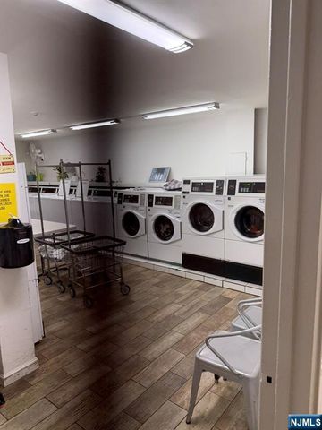 39 39th Street 2L, Paterson, NJ 07514