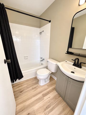 64 Margaret Street, Battle Creek, MI 49014