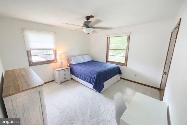 87 CHURCHILL, York, PA 17403