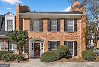 14 Bassett Hall Place NW 14, Atlanta, GA 30318