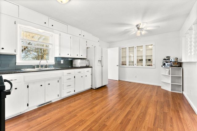 421 Cedar Street, Sparta, MO 65753