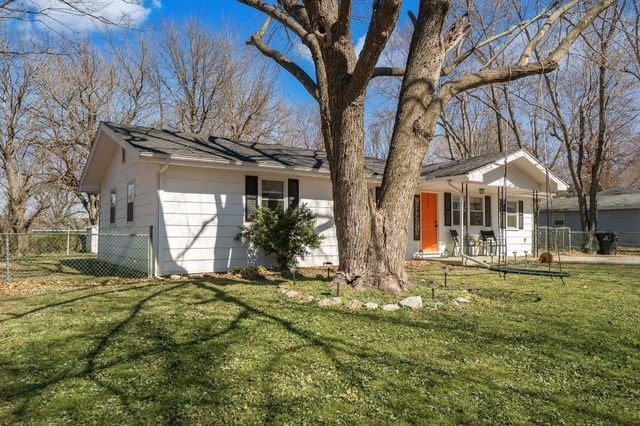 421 Cedar Street, Sparta, MO 65753