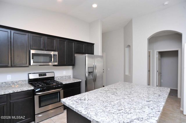 9070 W Old Agave Trail, Marana, AZ 85653