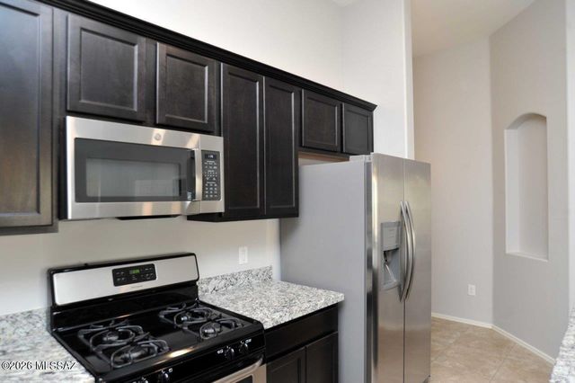 9070 W Old Agave Trail, Marana, AZ 85653