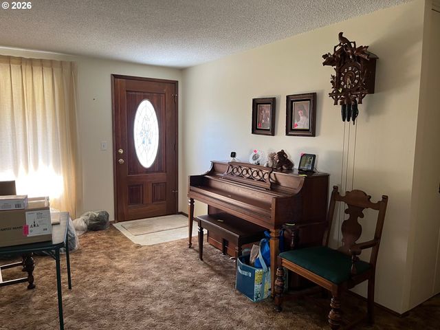 315 HERITAGE Ave, Eugene, OR 97404