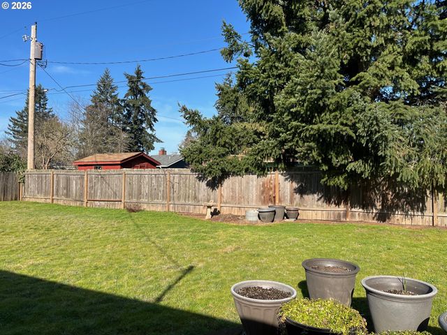 315 HERITAGE Ave, Eugene, OR 97404