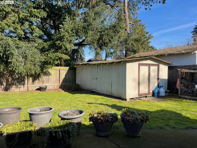 315 HERITAGE Ave, Eugene, OR 97404