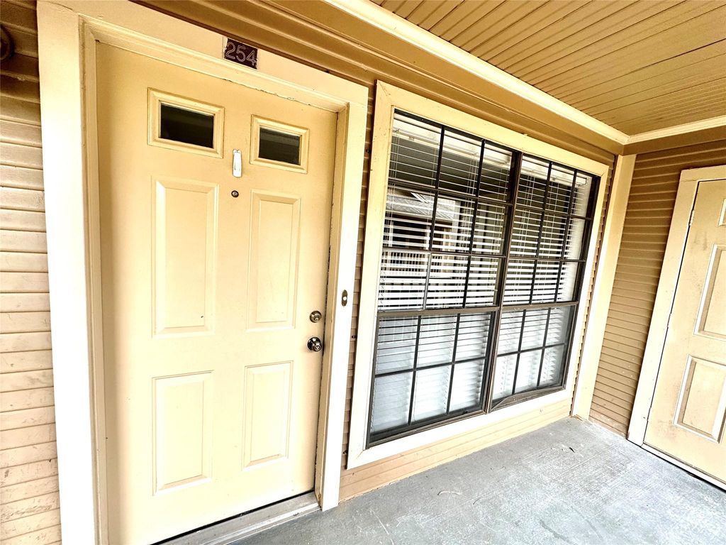 1311 Antoine Drive 254, Houston, TX 77055