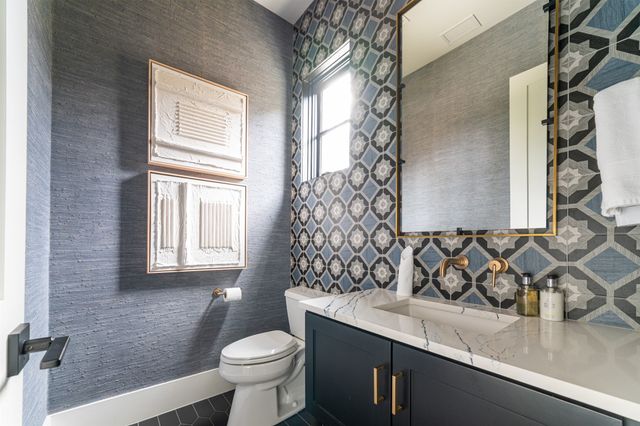 211 Deer Valley, Mabank, TX 75147