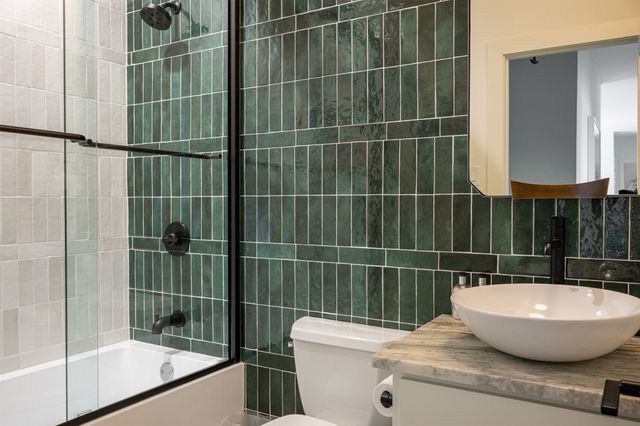 211 Deer Valley, Mabank, TX 75147