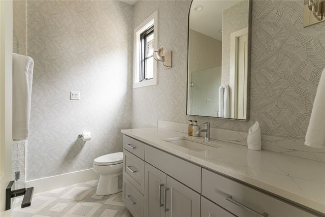 211 Deer Valley, Mabank, TX 75147