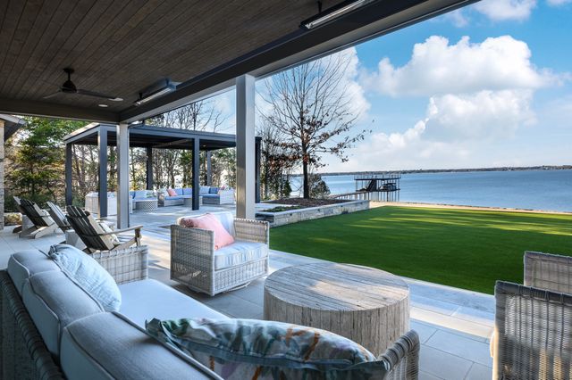 211 Deer Valley, Mabank, TX 75147