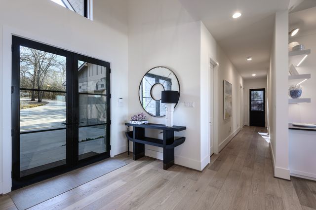 211 Deer Valley, Mabank, TX 75147