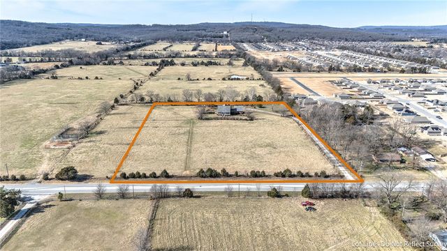 819 Center Street, Elkins, AR 72727