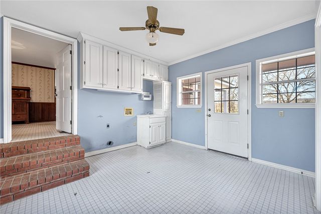 819 Center Street, Elkins, AR 72727