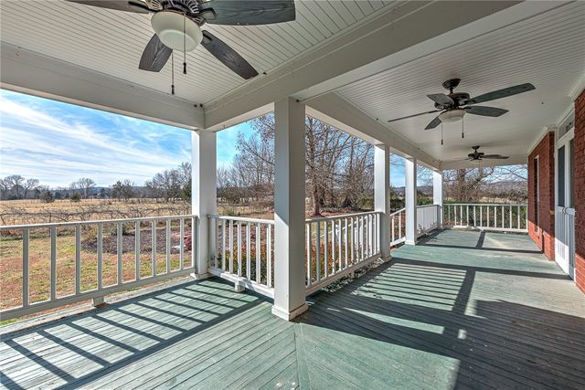 819 Center Street, Elkins, AR 72727