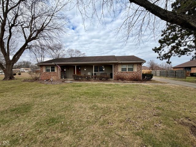 405 Greenacres Drive, Crawfordsville, IN 47933