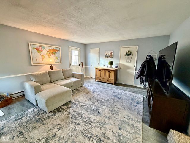 405 Greenacres Drive, Crawfordsville, IN 47933