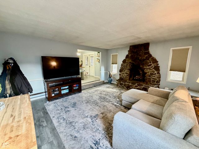 405 Greenacres Drive, Crawfordsville, IN 47933