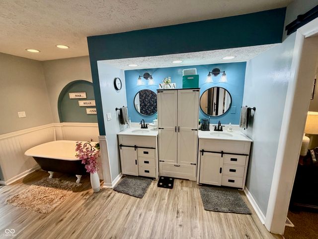 405 Greenacres Drive, Crawfordsville, IN 47933