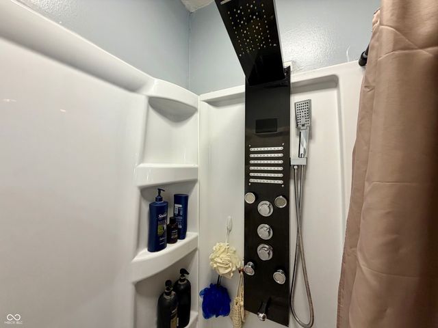 405 Greenacres Drive, Crawfordsville, IN 47933