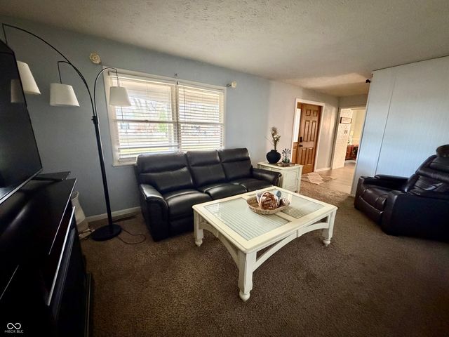 405 Greenacres Drive, Crawfordsville, IN 47933