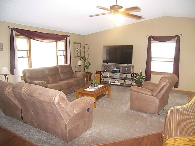 2325 Addalynn Drive, Marion, IA 52302