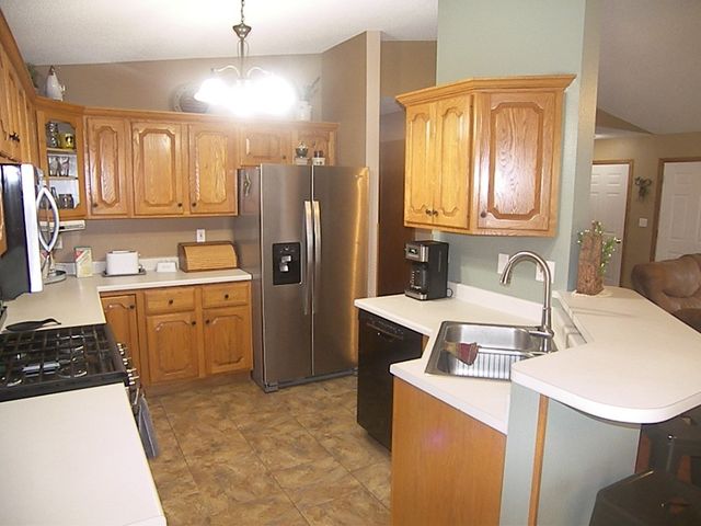2325 Addalynn Drive, Marion, IA 52302