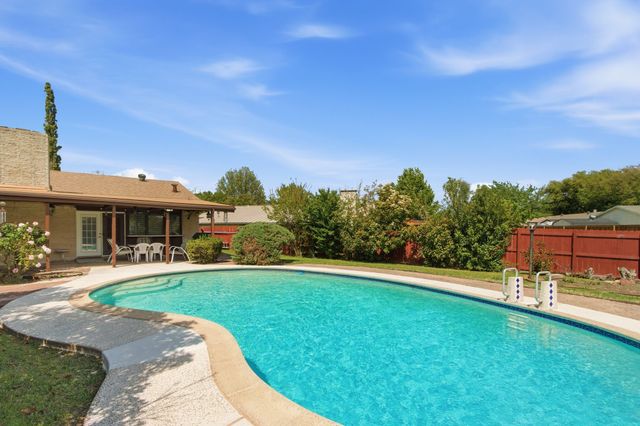 3128 Barton Road, Carrollton, TX 75007