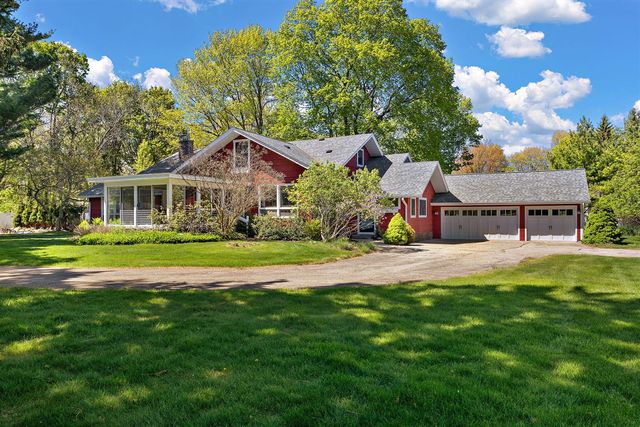 2305 Warner Drive, Holland, MI 49424