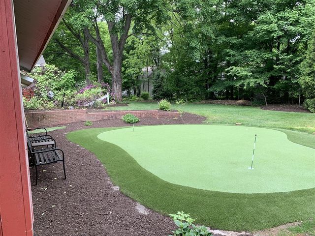 2305 Warner Drive, Holland, MI 49424
