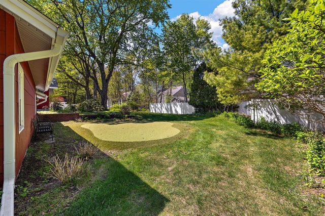 2305 Warner Drive, Holland, MI 49424